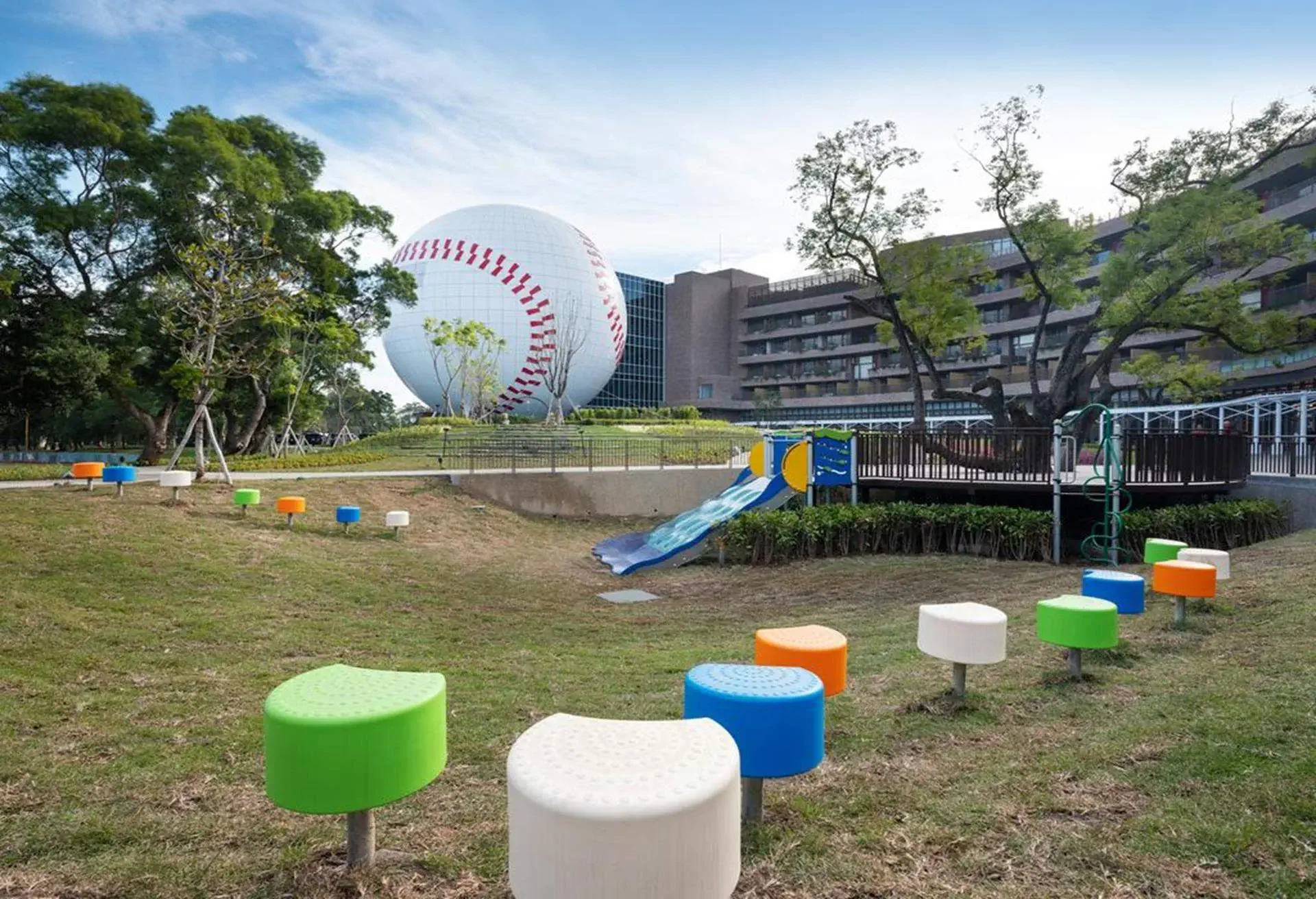 名人堂花園大酒店,台灣親子酒店,台灣親子酒店推介,台灣親子酒店 兒童俱樂部,台灣親子旅館,台灣親子渡假村