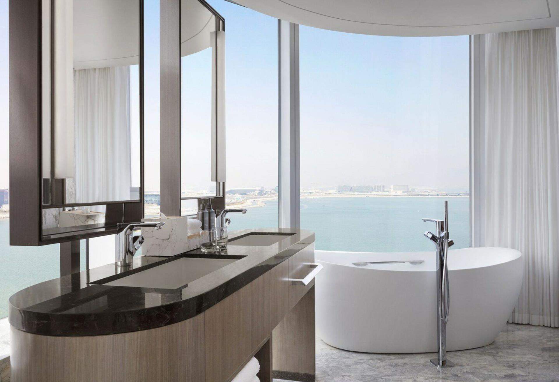 香港東涌世茂喜來登酒店,香港機場附近酒店,Sheraton Hong Kong Tung Chung Hotel