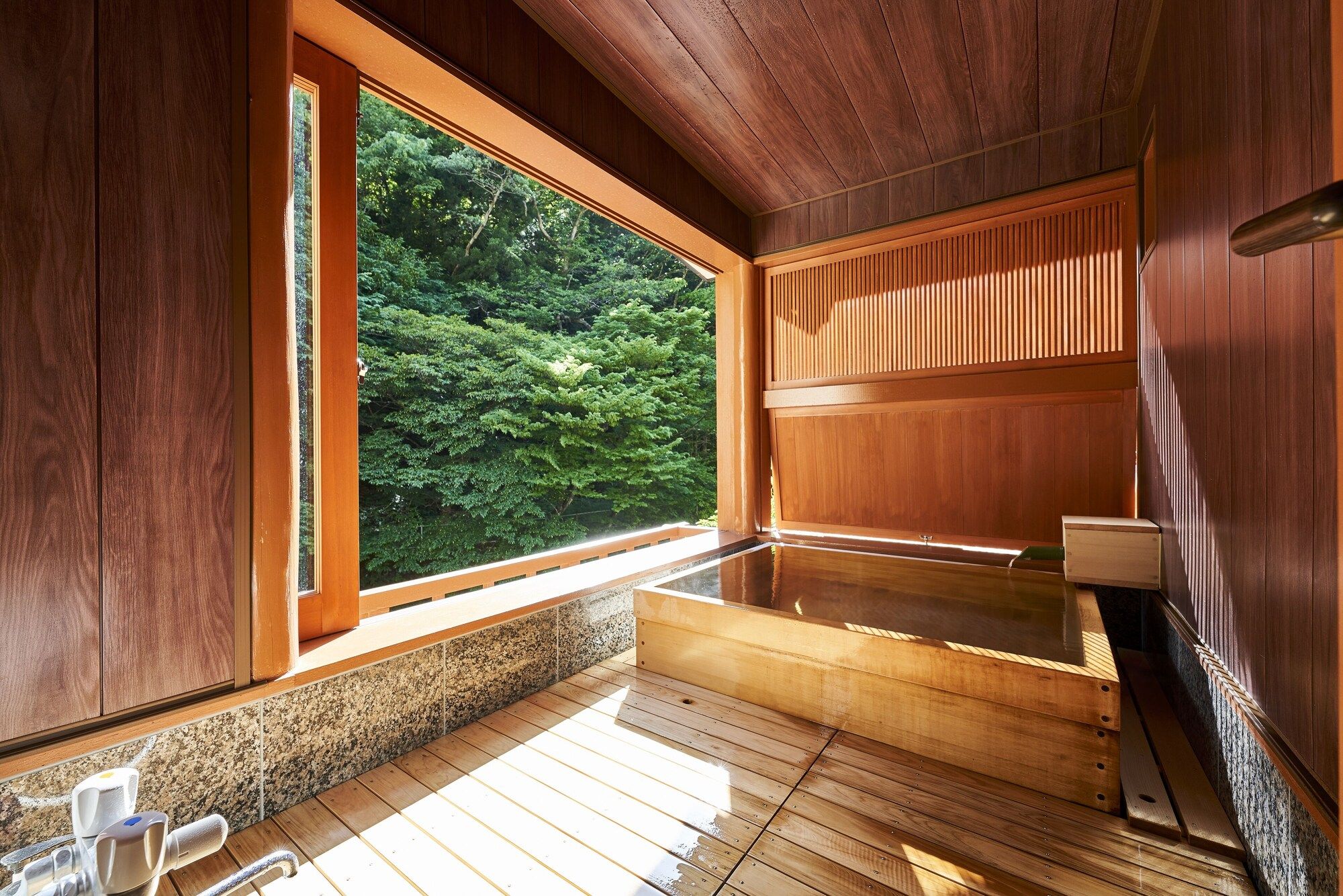 Spa 相片