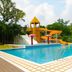 游泳池