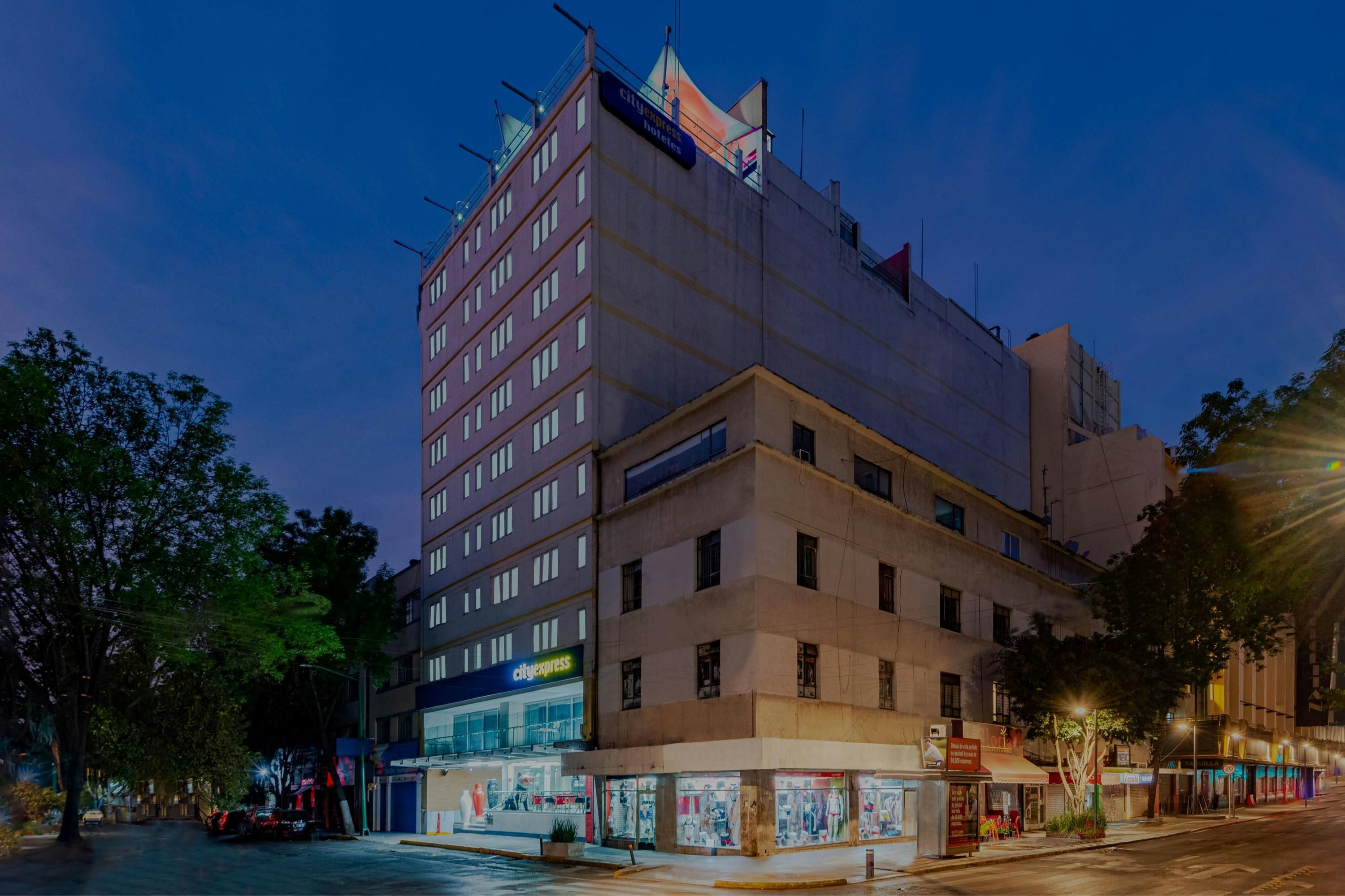 建築
