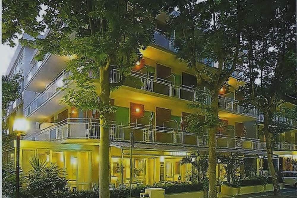 建築