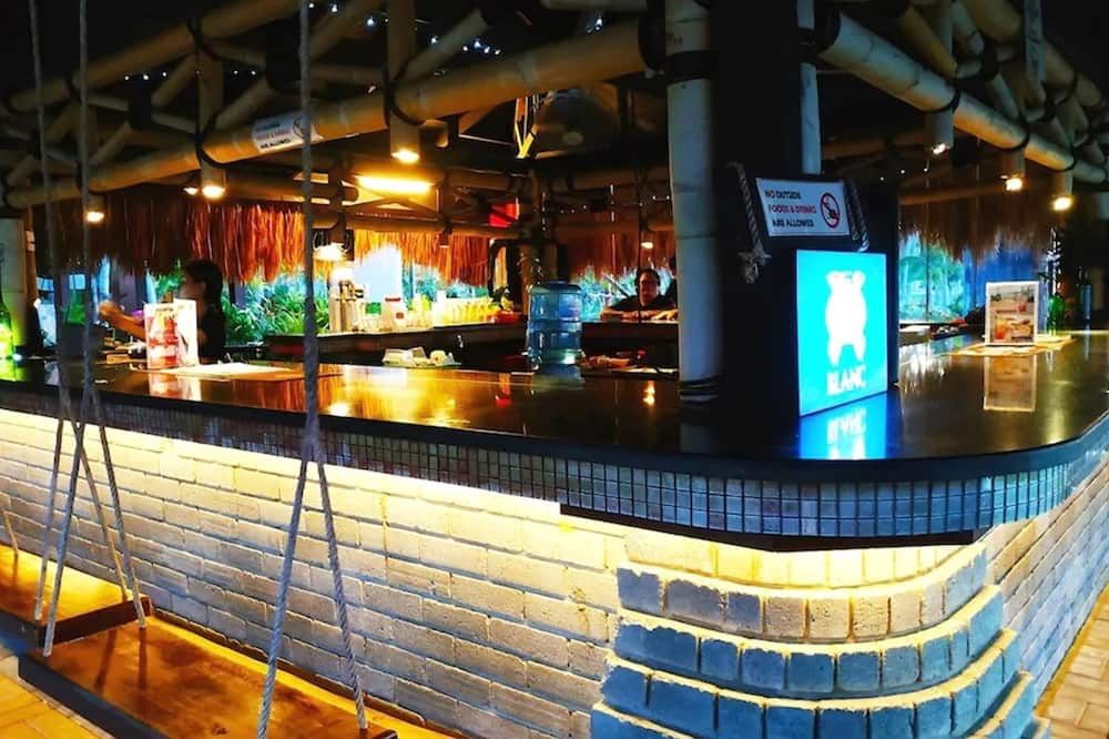 酒吧