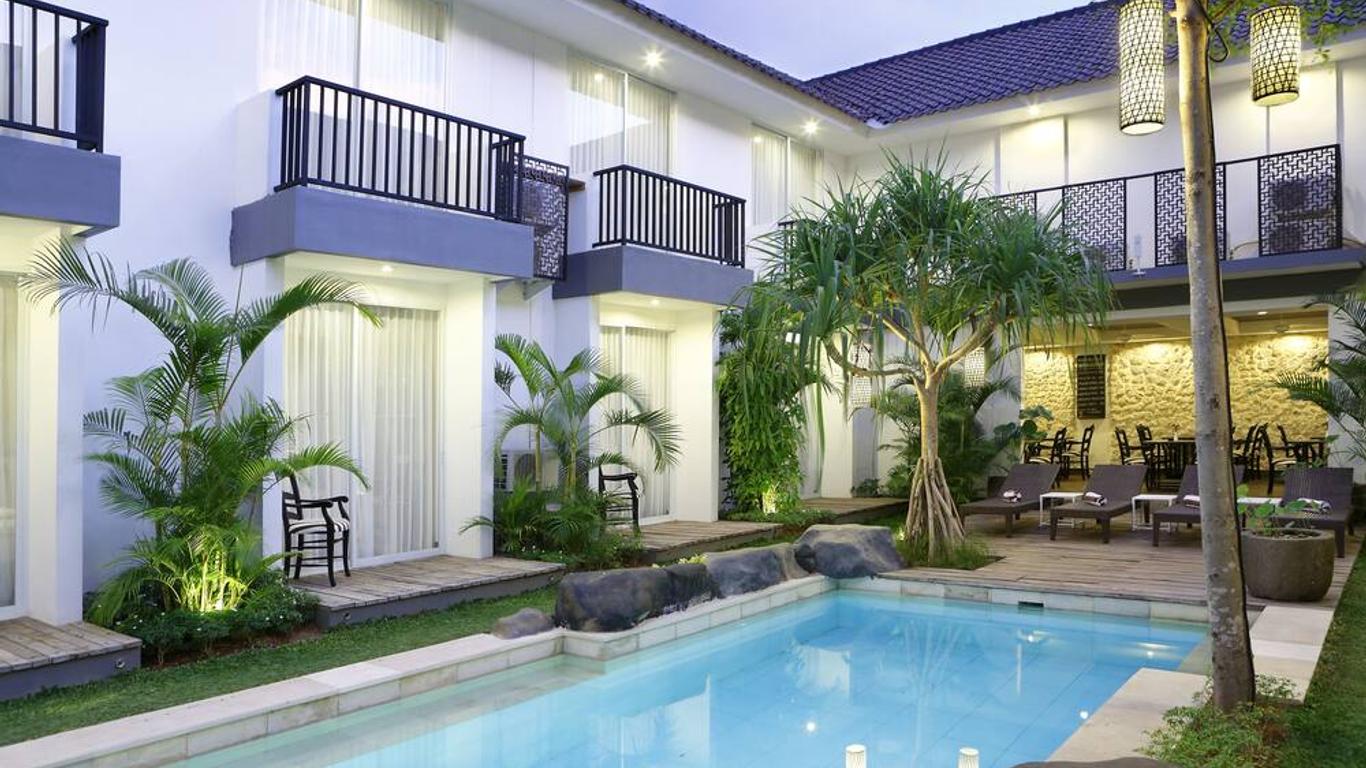 艾利瓦比達達瑞豪峇里 7 號酒店 - 水明漾