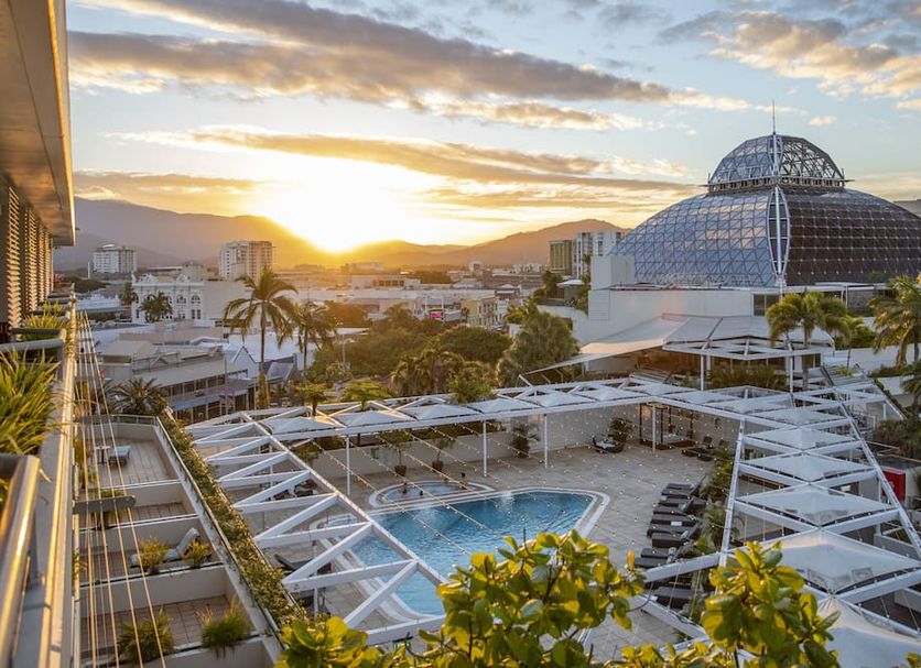 游泳池 相片