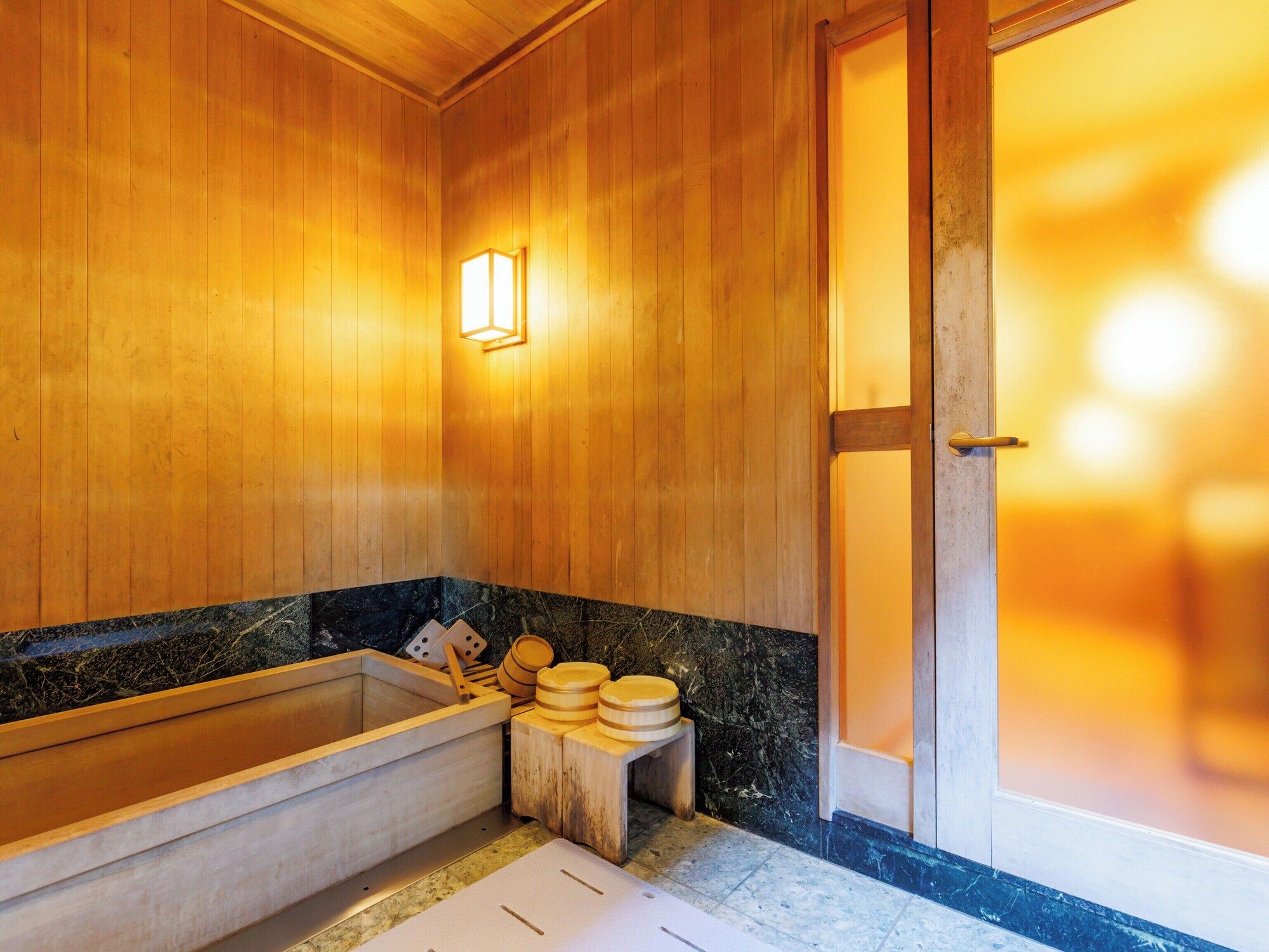 Spa 相片