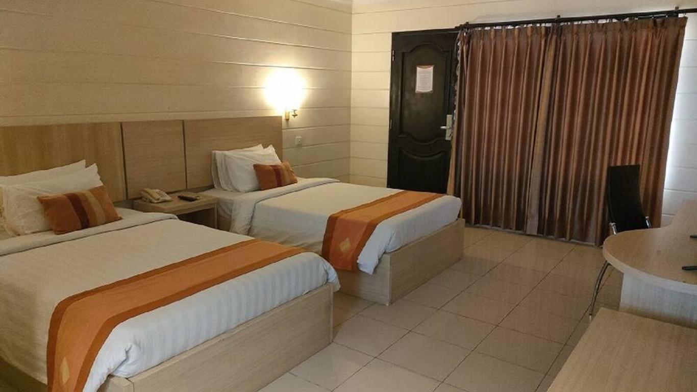 瑪加拉斯達利酒店 - 峇里巴板