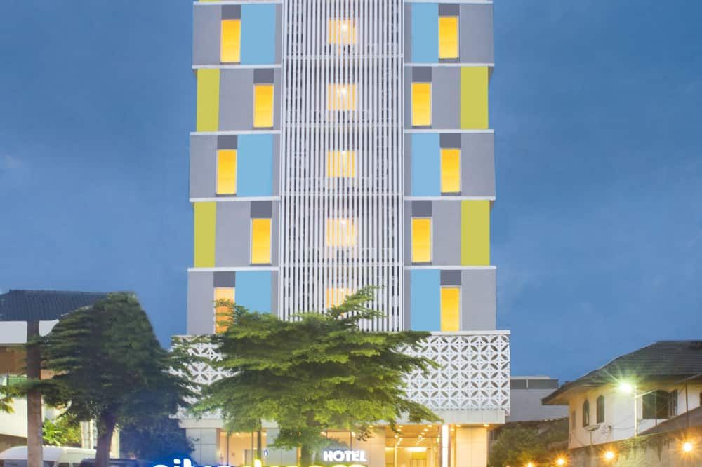建築