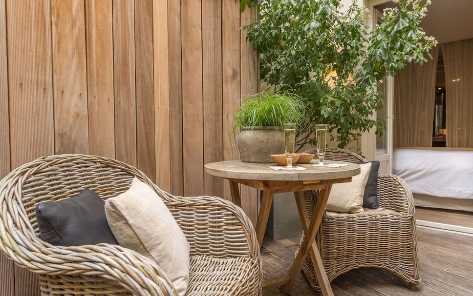 天井 相片