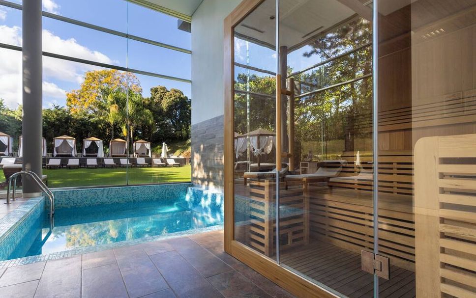 游泳池 相片