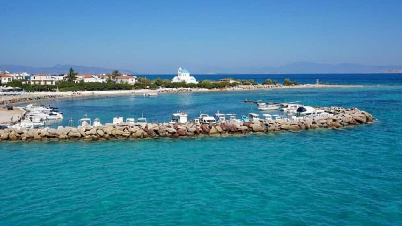 薩洛尼斯酒店 - 阿格基斯特里島