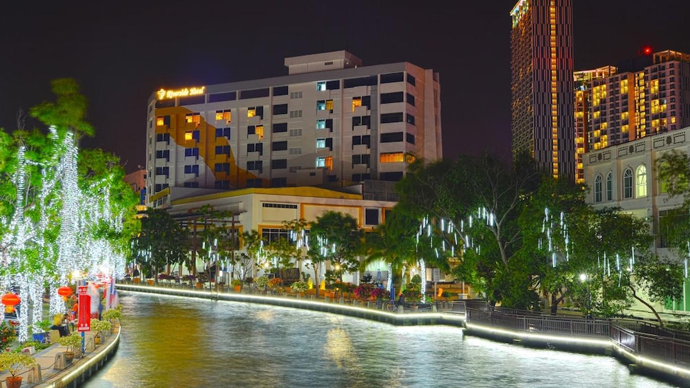 TF 河畔飯店